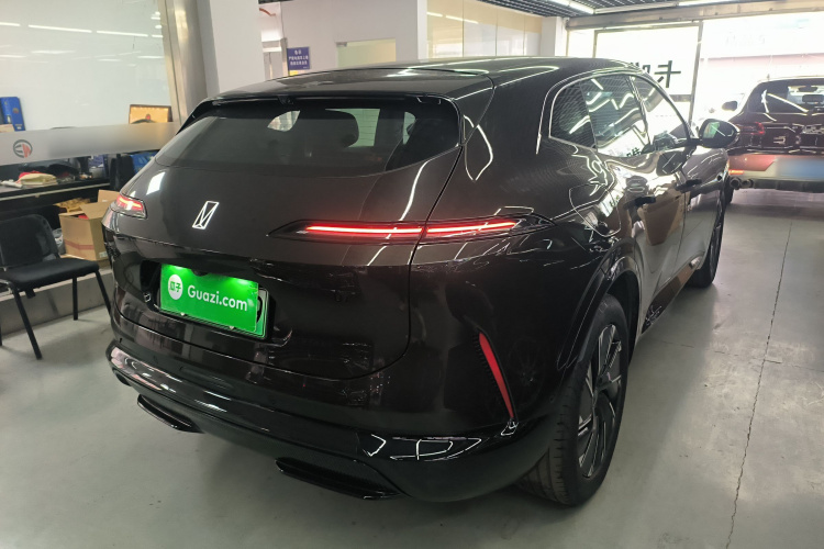 阿维塔07 2024款 Max增程版车身外观7