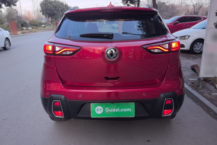 东风风神AX4 2017款 1.6L 手动潮尚型车身外观6