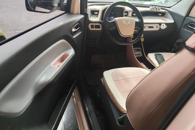 五菱汽车 宏光MINIEV 2021款 马卡龙臻享款 磷酸铁锂中控内饰7003