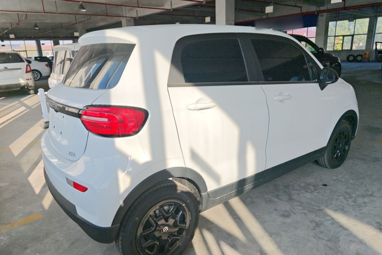 零跑汽车 零跑T03 2025款 310舒享版车身外观7