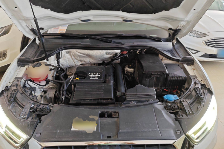 奥迪Q3 2018款 30周年年型 30 TFSI 时尚型局部细节24