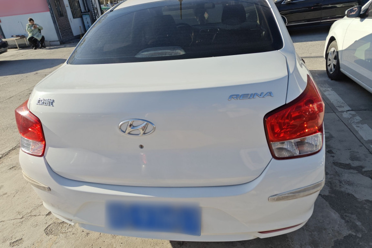 现代 瑞纳 2017款 1.4L 手动焕新版 国VI车身外观6