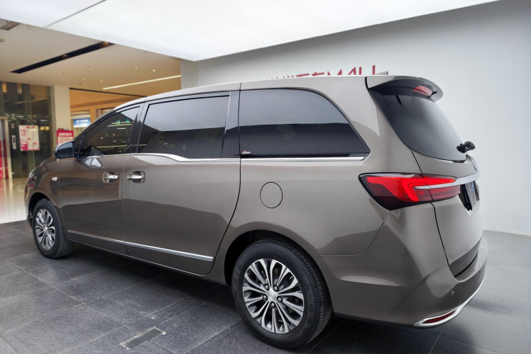 别克GL8 2022款 陆上公务舱 652T 豪华型车身外观6004