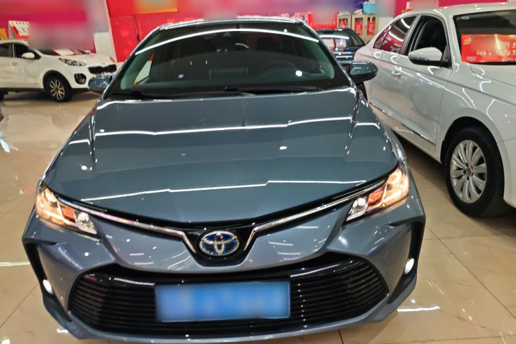 丰田 卡罗拉 2021款 双擎 1.8L E-CVT精英版车身外观2