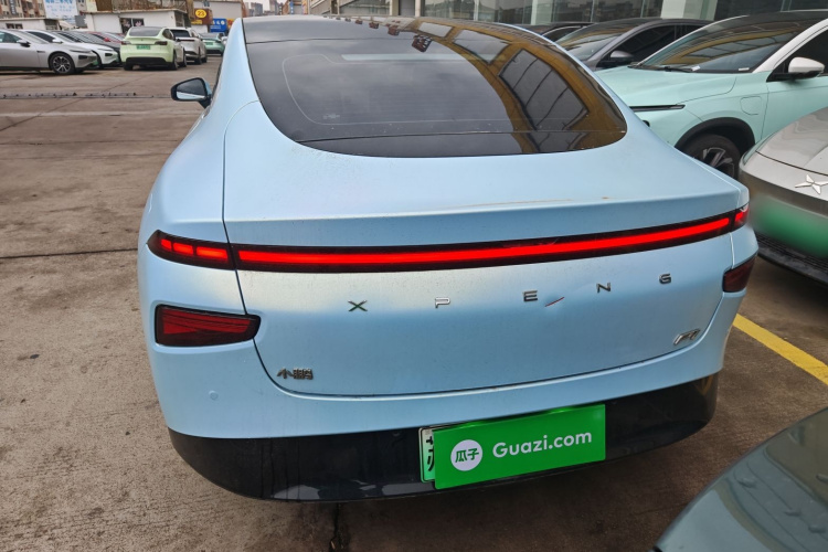 小鹏P7 2021款 480E车身外观6004