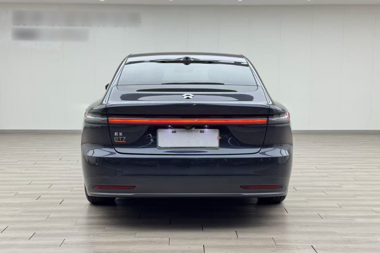 蔚来ET7 2022款 100kWh 首发版车身外观6