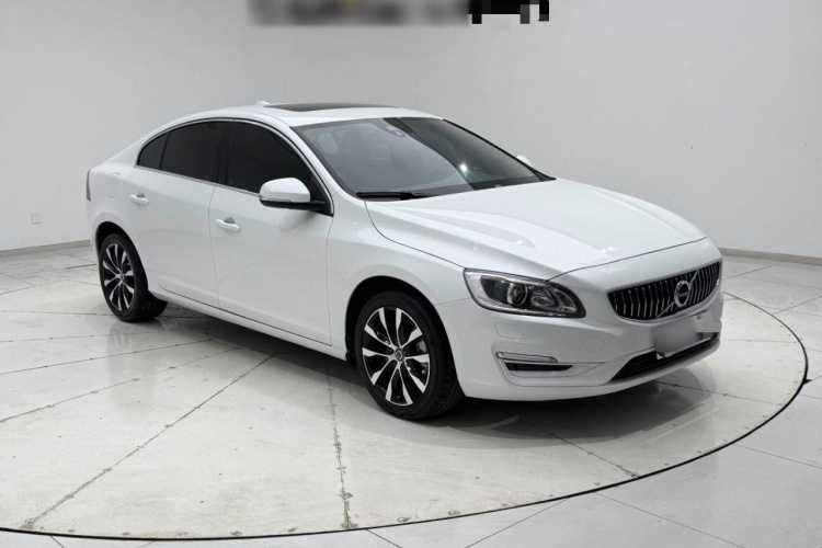 沃尔沃S60 2019款 S60L 改款 T5 智进进阶版车身外观6002