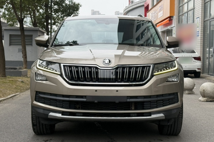 斯柯达 柯迪亚克 2018款 TSI380 7座四驱旗舰版车身外观6006