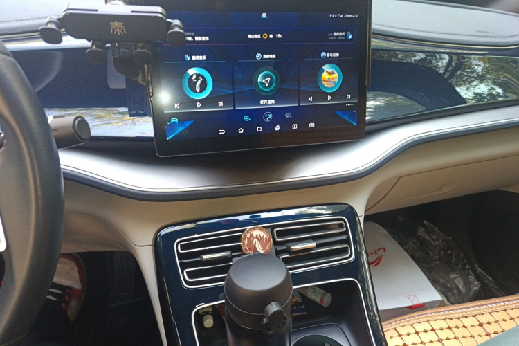 比亚迪 秦PLUS 2021款 DM-i 120KM 尊贵型局部细节16