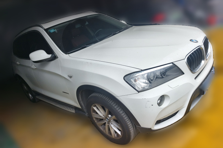 宝马X3(进口) 2013款 改款 xDrive20i 豪华型车身外观3