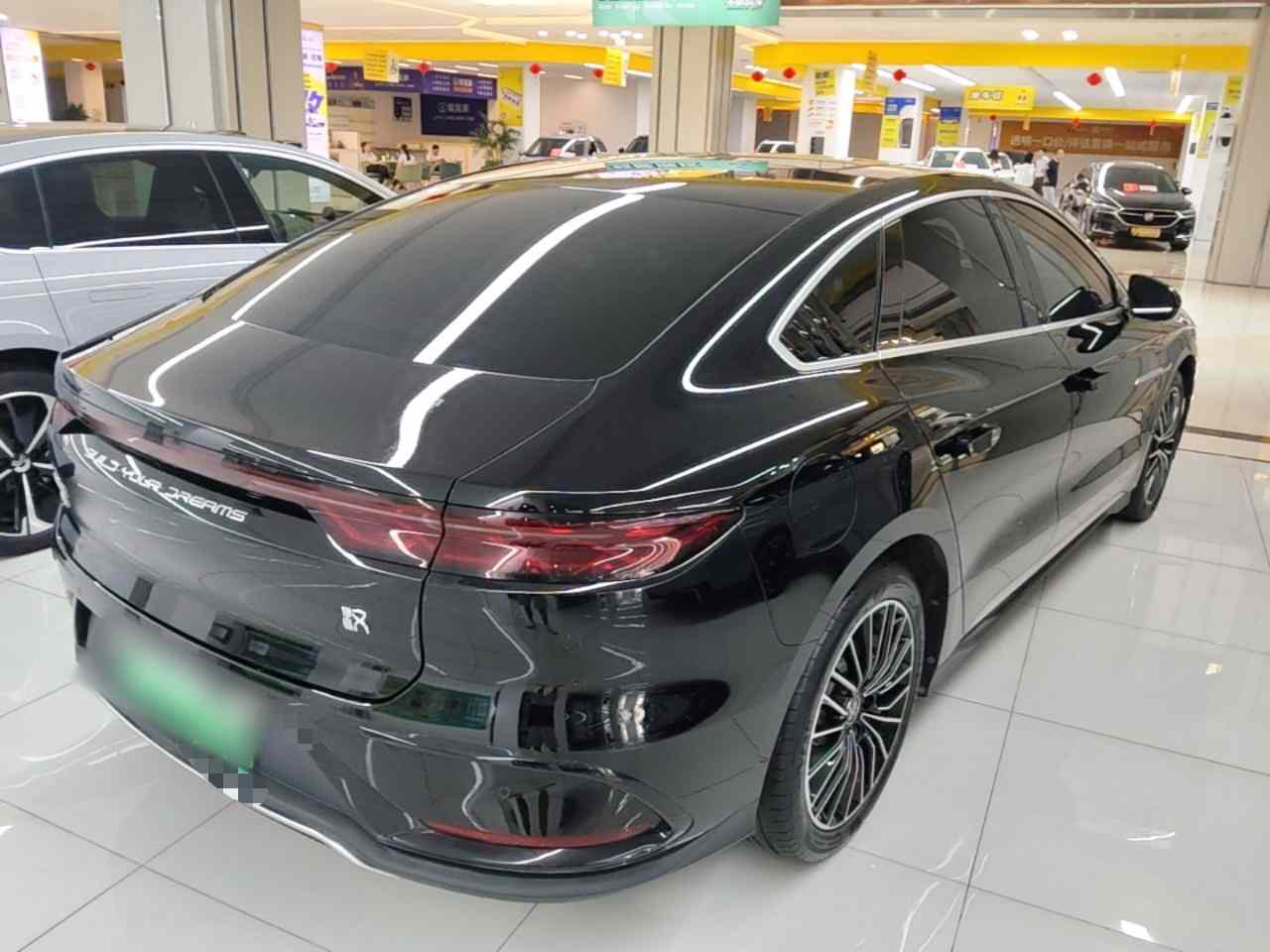 比亚迪 汉 2024款 DM-i 荣耀版 121KM 尊荣型(5)
