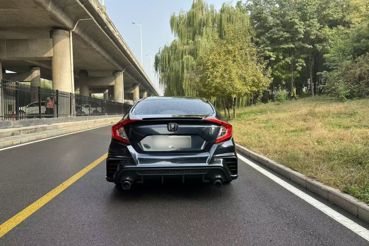 本田 思域 2019款 220TURBO CVT劲动版 国VI车身外观6005