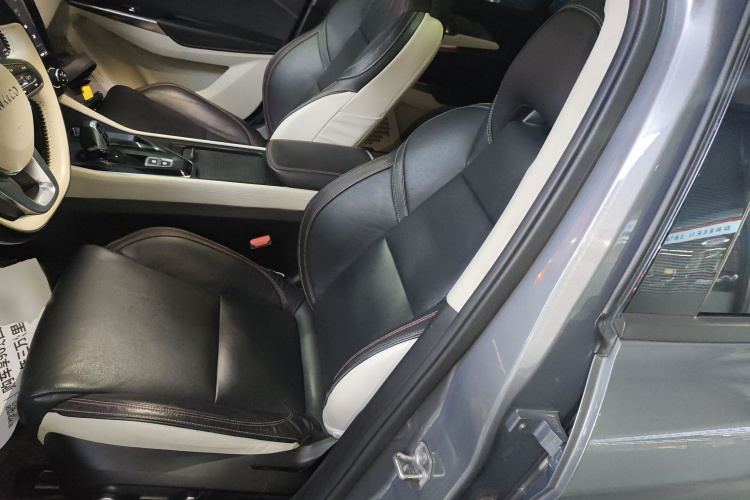 领克02 2018款 1.5T DCT两驱耀Pro版 国V局部细节19