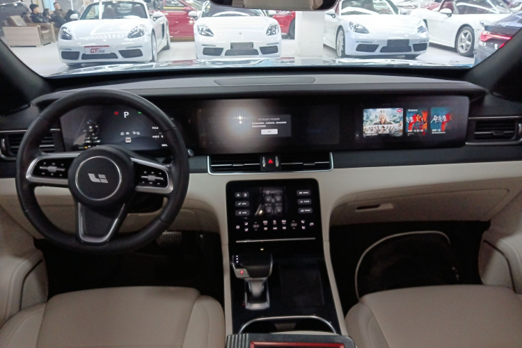 理想汽车 理想ONE 2021款 增程6座版中控内饰7002