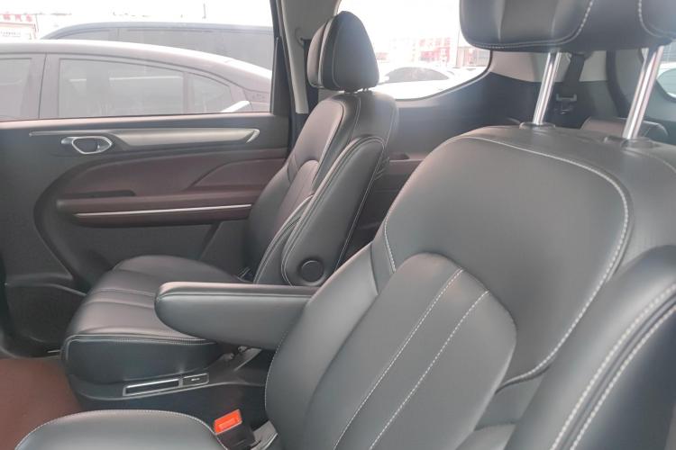 广汽传祺 传祺M6 2021款 PRO 270T 自动豪华版中控内饰7001