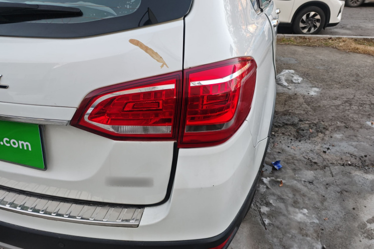 哈弗H6 2017款 红标 运动版 1.5T 手动两驱精英型车身外观6006