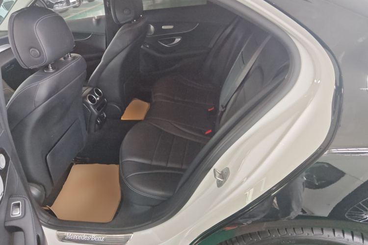 奔驰C级 2021款 C 260 L 运动星耀臻藏版中控内饰21