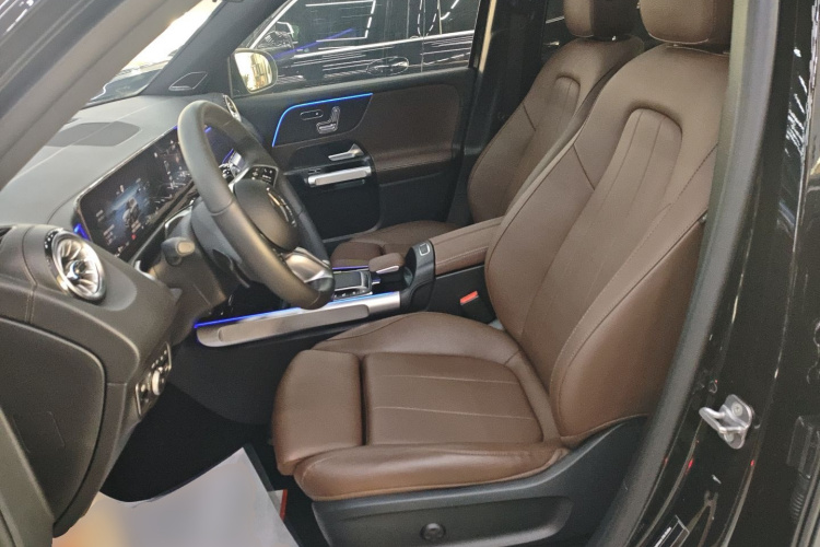 奔驰GLB 2024款 GLB 220 4MATIC局部细节19