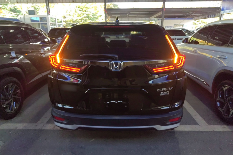 本田CR-V 2021款 240TURBO CVT两驱舒适版车身外观6
