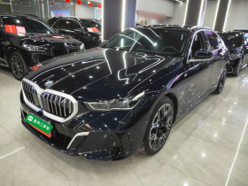 宝马5系 2025款 530Li 尊享型 M运动套装