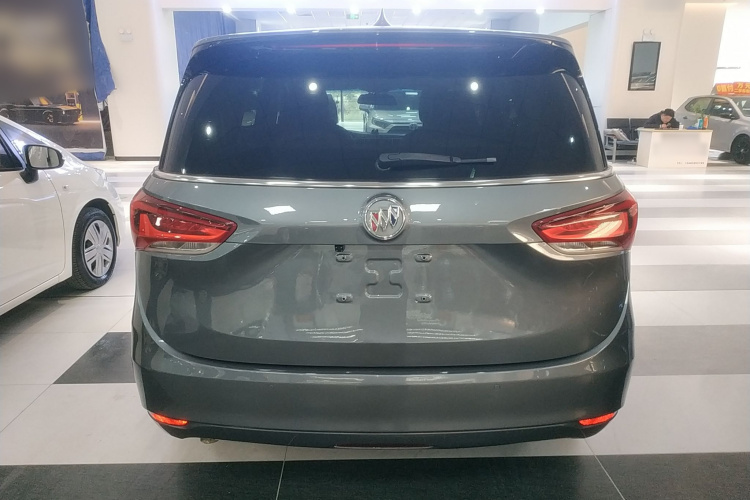 别克GL6 2018款 18T 6座精英型车身外观6