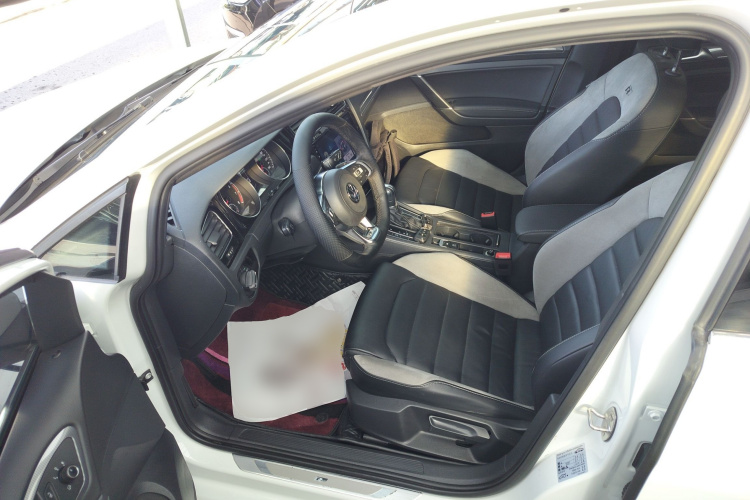 大众 高尔夫 2018款 280TSI 自动R-Line型中控内饰20