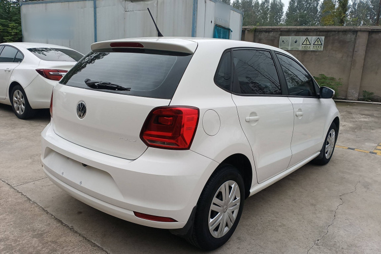 大众 Polo 2016款 1.4L 手动风尚型车身外观7