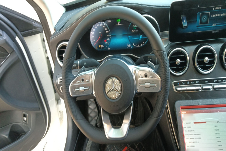 奔驰C级 2020款 C 260 L 运动版局部细节13