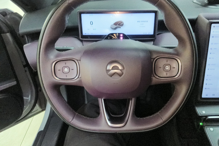 蔚来ET5T 2023款 75kWh Touring中控内饰13