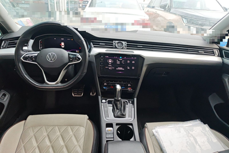 大众 迈腾 2023款 200万辆纪念版 330TSI DSG豪华型中控内饰12