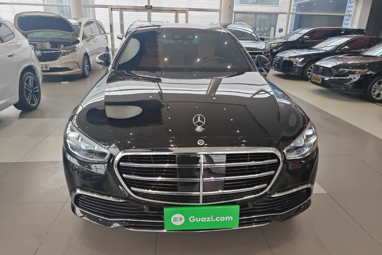 奔驰S级 2021款 S 400 L 商务型车身外观2