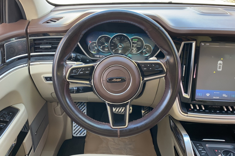 众泰T700 2017款 1.8T 双离合尊贵型局部细节13