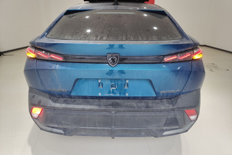 标致408X 2023款 魅力版车身外观6