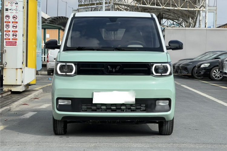 五菱汽车 宏光MINIEV 2022款 马卡龙臻享款 磷酸铁锂车身外观6002