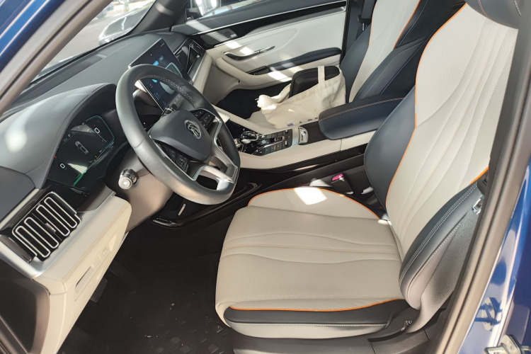 比亚迪 宋Pro新能源 2022款 DM-i 110km 旗舰型Pro中控内饰19