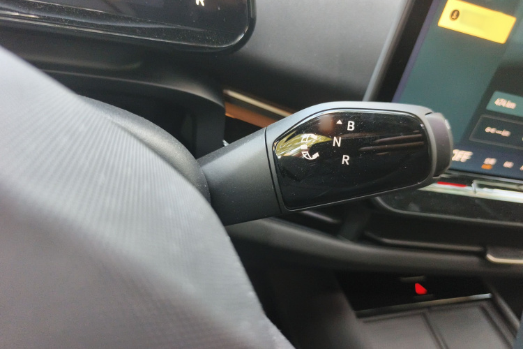 大众 ID.UNYX 与众 2025款 Pure局部细节18