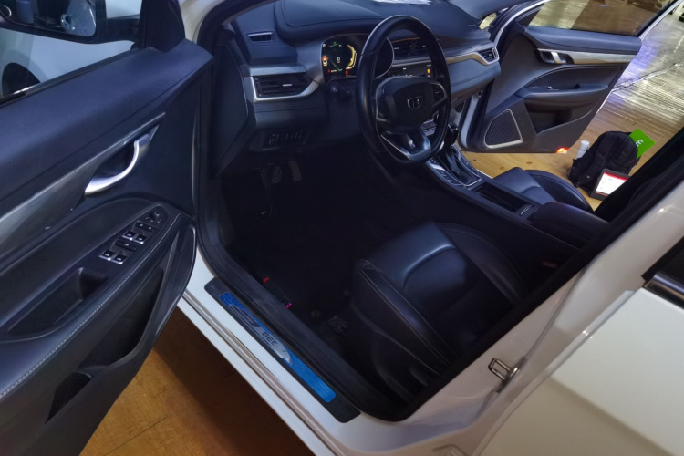 吉利汽车 帝豪 2019款 领军版 1.5L CVT向上互联型 国VI中控内饰7003