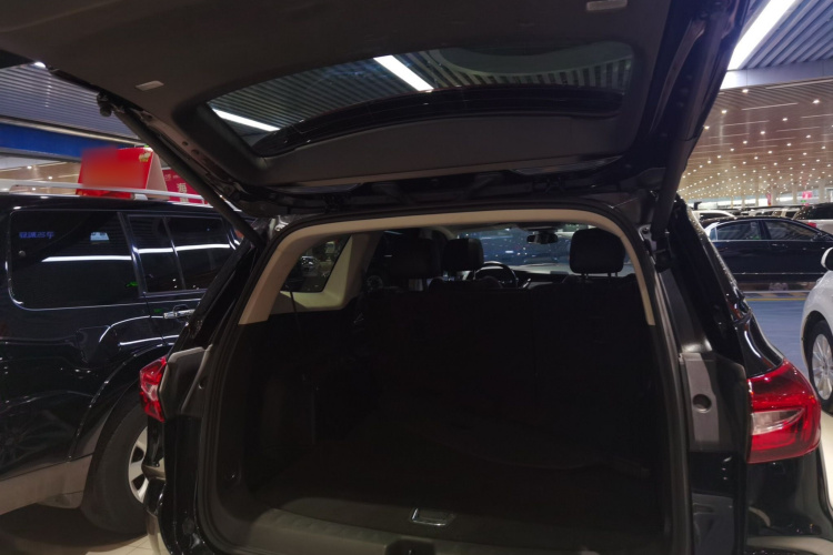 别克 昂科旗 2022款 652T 四驱尊贵型 7座局部细节23