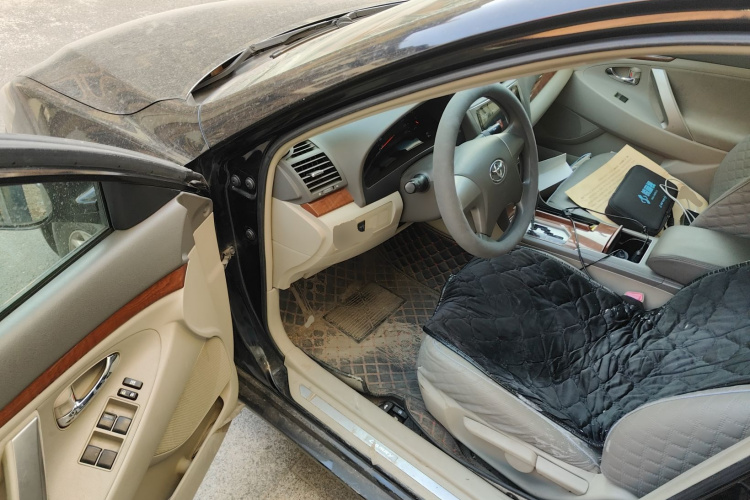 丰田 凯美瑞 2013款 200E 经典精英版中控内饰20