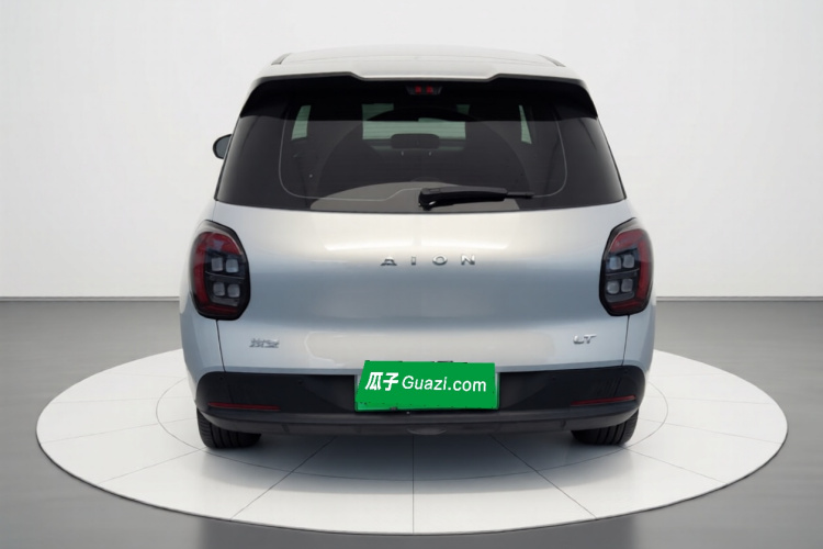 埃安 AION UT 2025款 420智豪版车身外观6