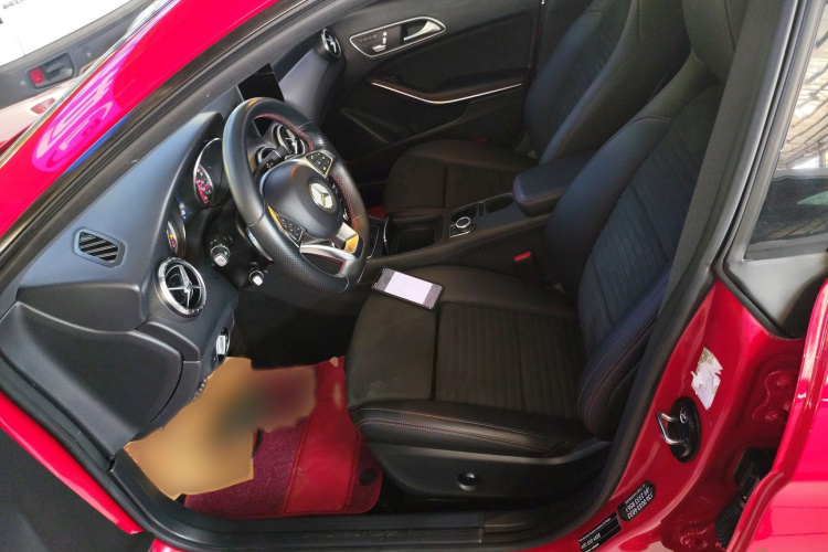 奔驰CLA 2018款 CLA 220 4MATIC局部细节19