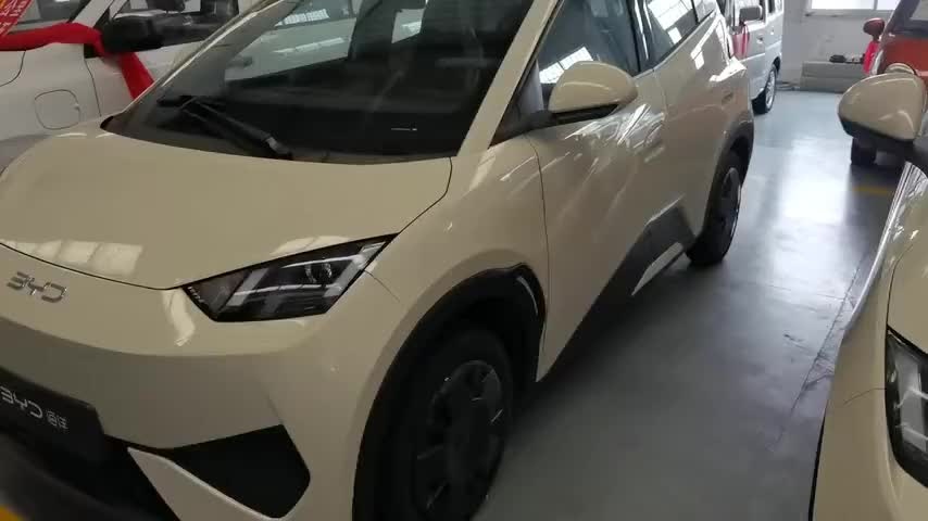 比亚迪 海鸥 2025款 智驾版 305km 活力版实拍1