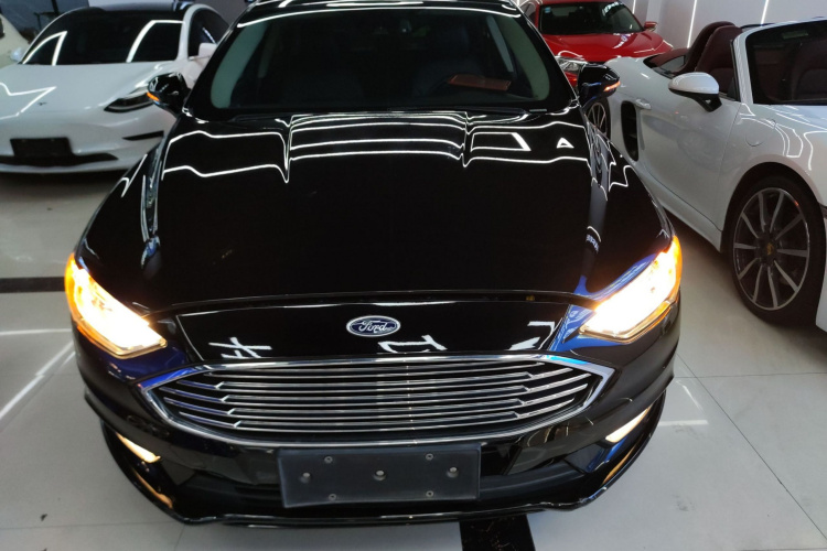 福特 蒙迪欧 2017款 EcoBoost 180 时尚型车身外观2