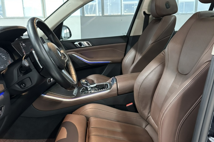 宝马X5(进口) 2021款 xDrive30i M运动套装中控内饰7002