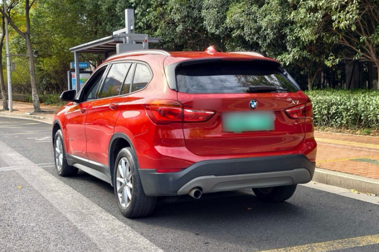 宝马X1 2016款 sDrive18Li 时尚型车身外观6003