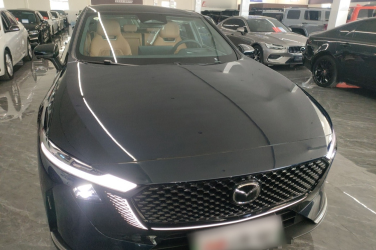 马自达EZ-6 2025款 增程200智尊运动版车身外观2