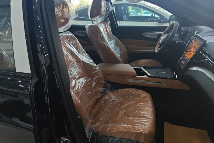 奔腾 悦意07 2025款 210km 乐享版局部细节41