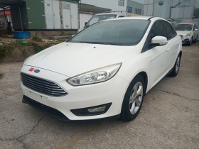 福特 福克斯 2015款 三厢 1.6L 自动舒适型