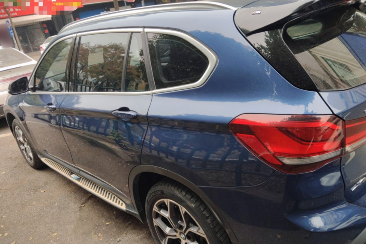 宝马X1 2021款 sDrive25Li 领先型车身外观6003