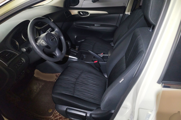 日产 轩逸 2022款 经典 1.6XE CVT舒适版局部细节19